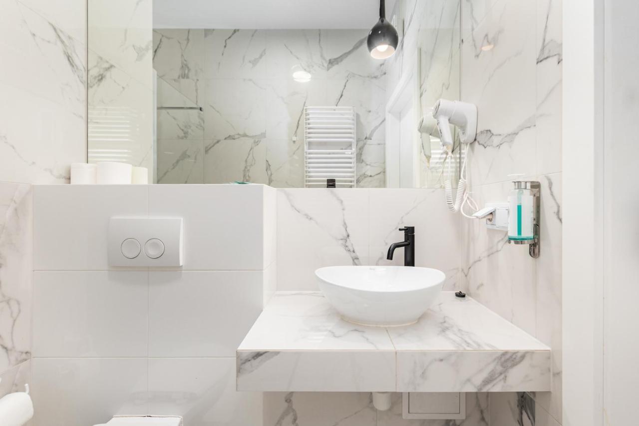 Apartament Prymasa Tysiąclecia 83A  Warszawa Zewnętrze zdjęcie